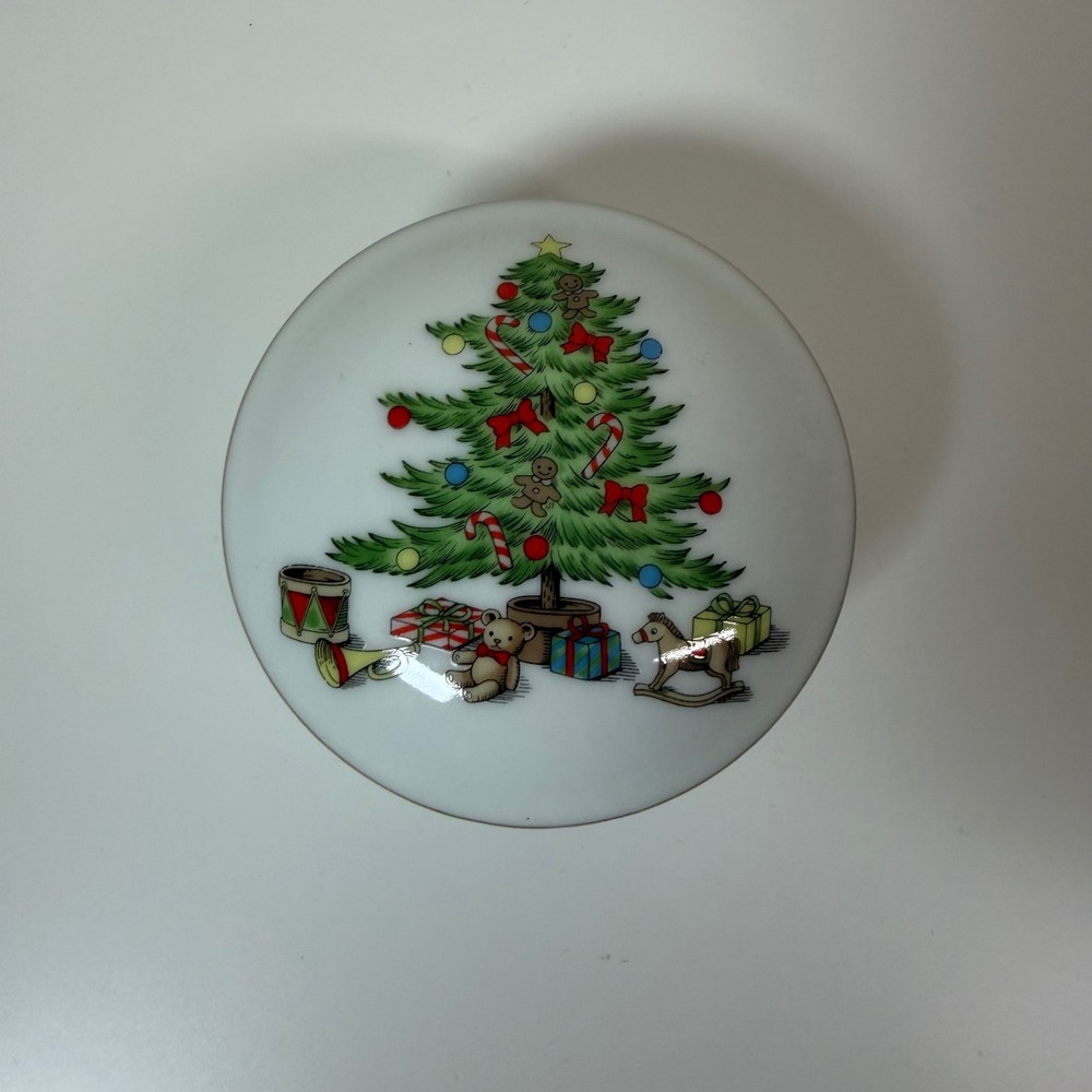 Holiday Hosts Japan‎ Ceramic Round Trinket Box Christmas Tree Teddy Bear Gifts